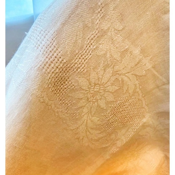 Peach Linen Table Cloth - Vintage - Picture 2 of 5